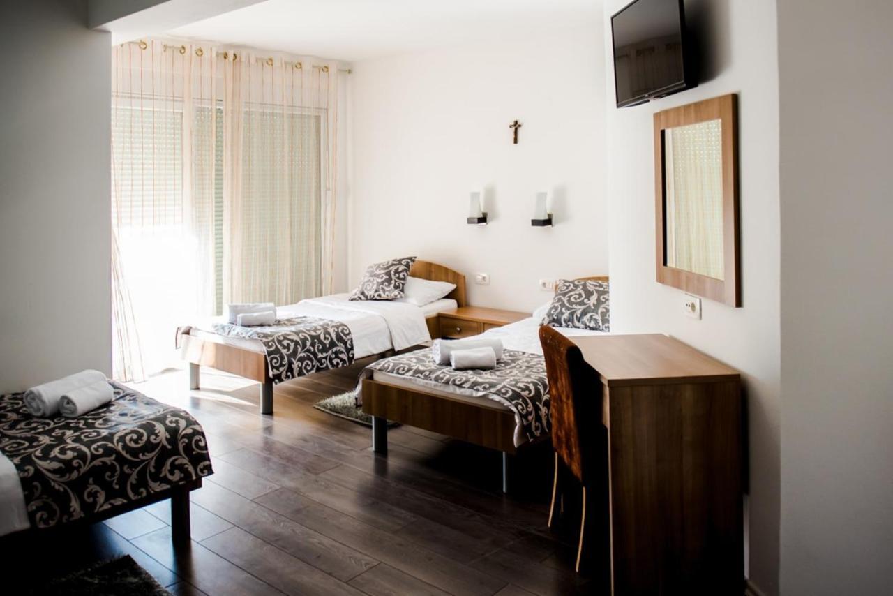 Hotel Villa Monako Međugorje エクステリア 写真