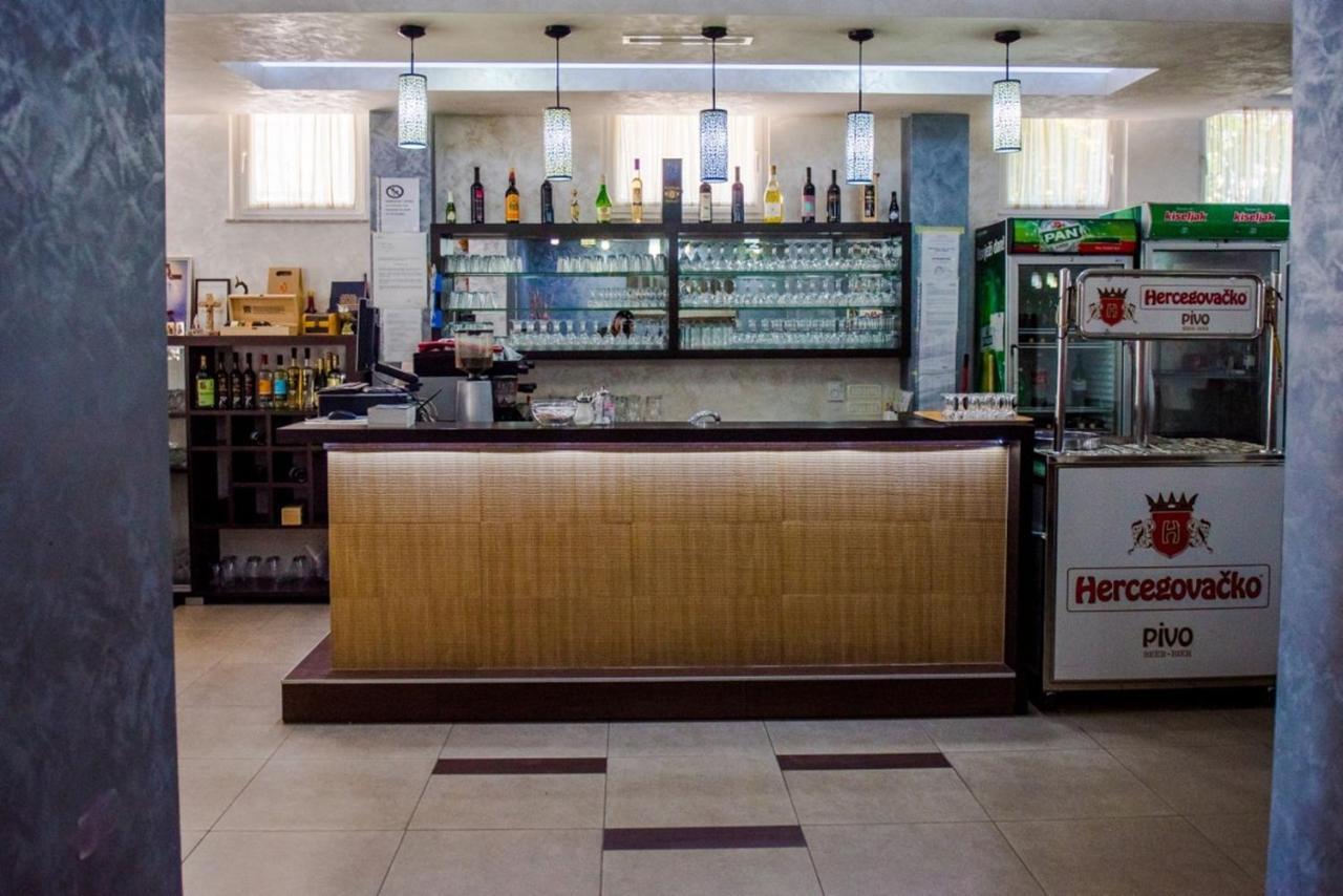 Hotel Villa Monako Međugorje エクステリア 写真